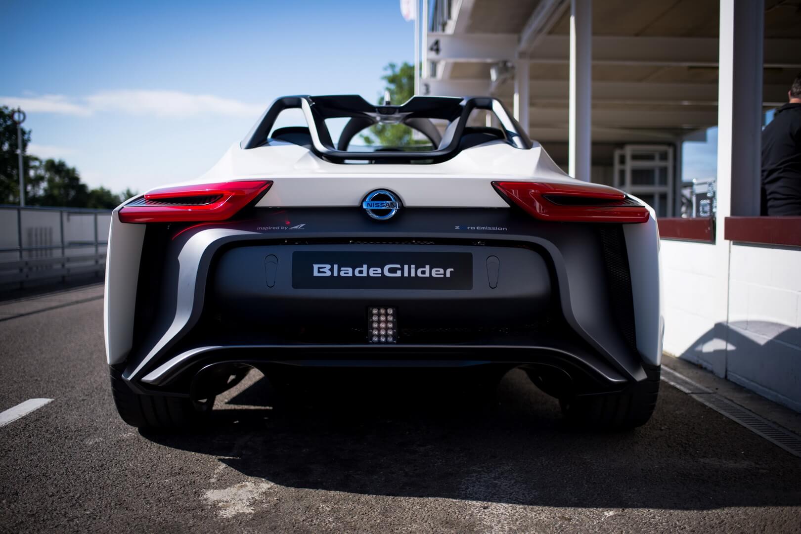 Nissan BladeGlider на Goodwood Motor Circuit в 2017 году - фото2 Nissan BladeGlider на Goodwood Motor Circuit в 2017 году - фото2