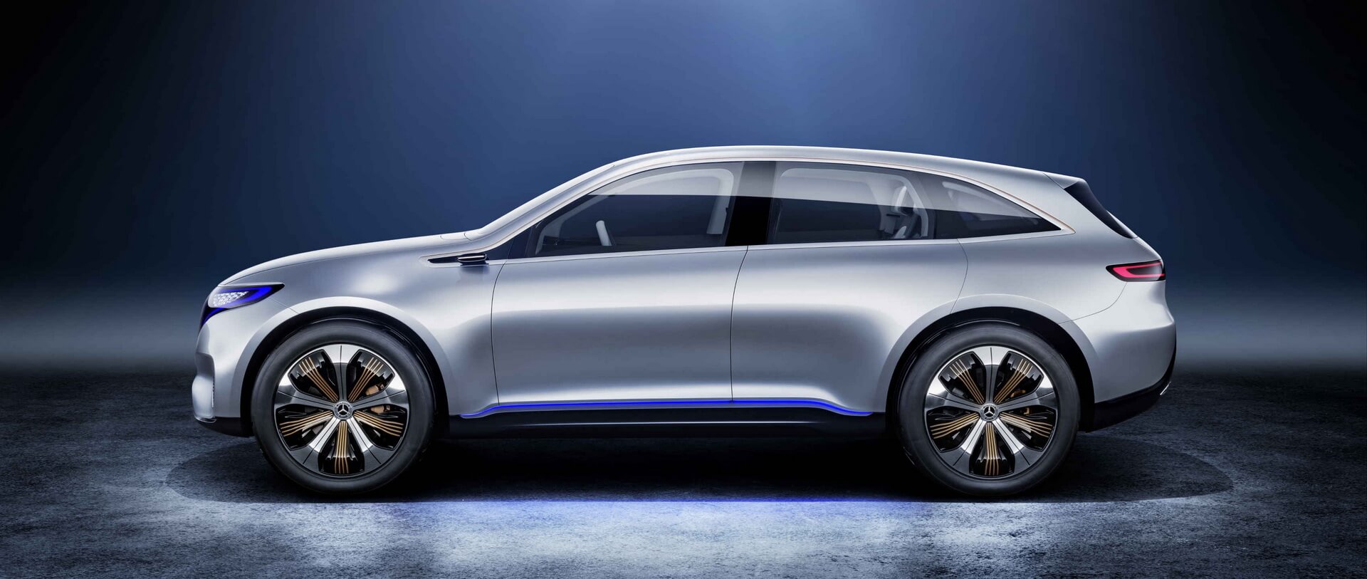 Электрический кроссовер Mercedes-Benz EQC Электрический кроссовер Mercedes-Benz EQC