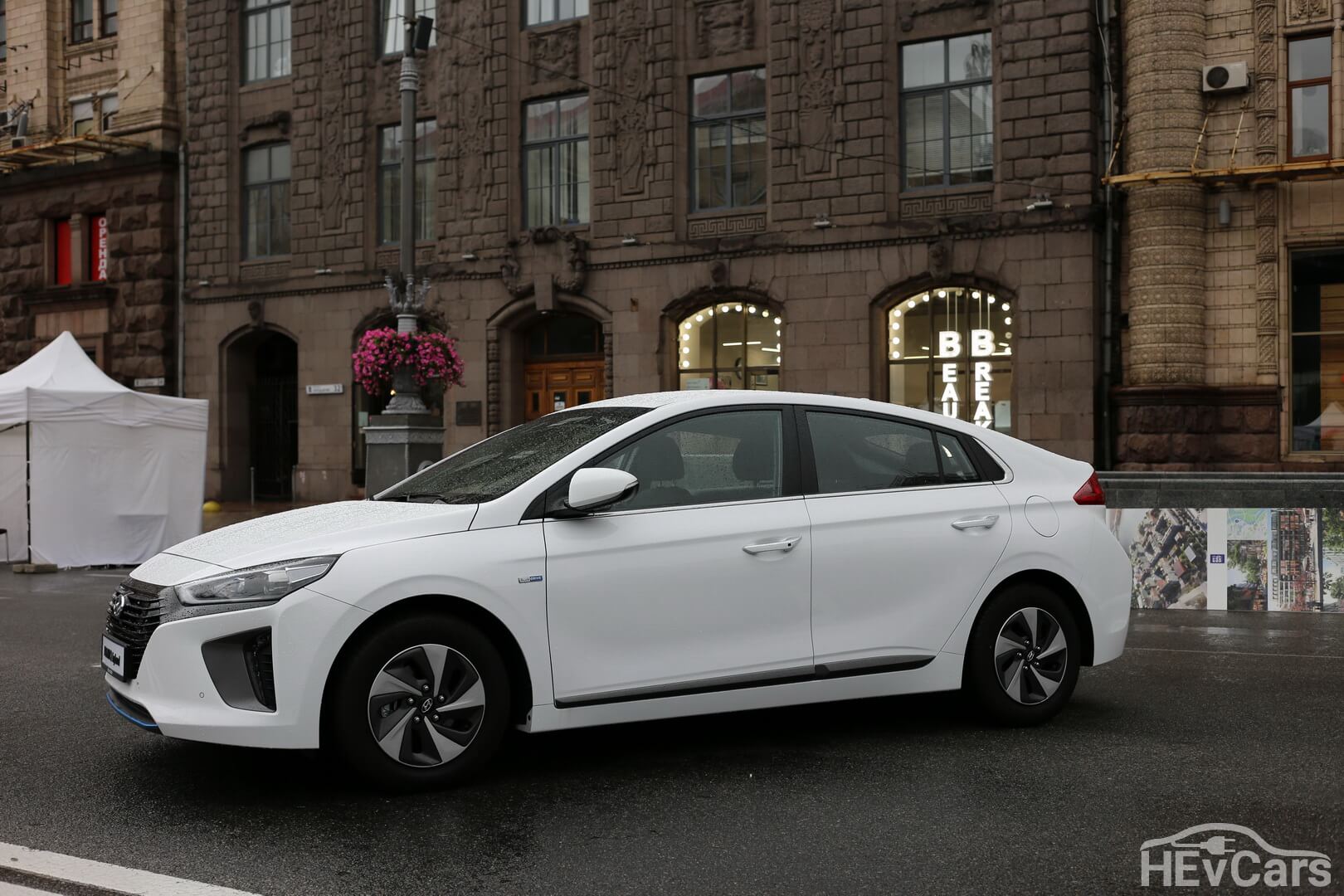 Hyundai Ioniq Hybrid Hyundai Ioniq Hybrid