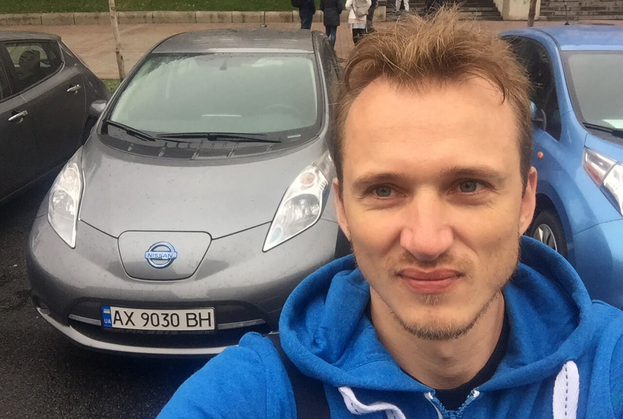 Максим и Nissan Leaf S 2015 Максим и Nissan Leaf S 2015