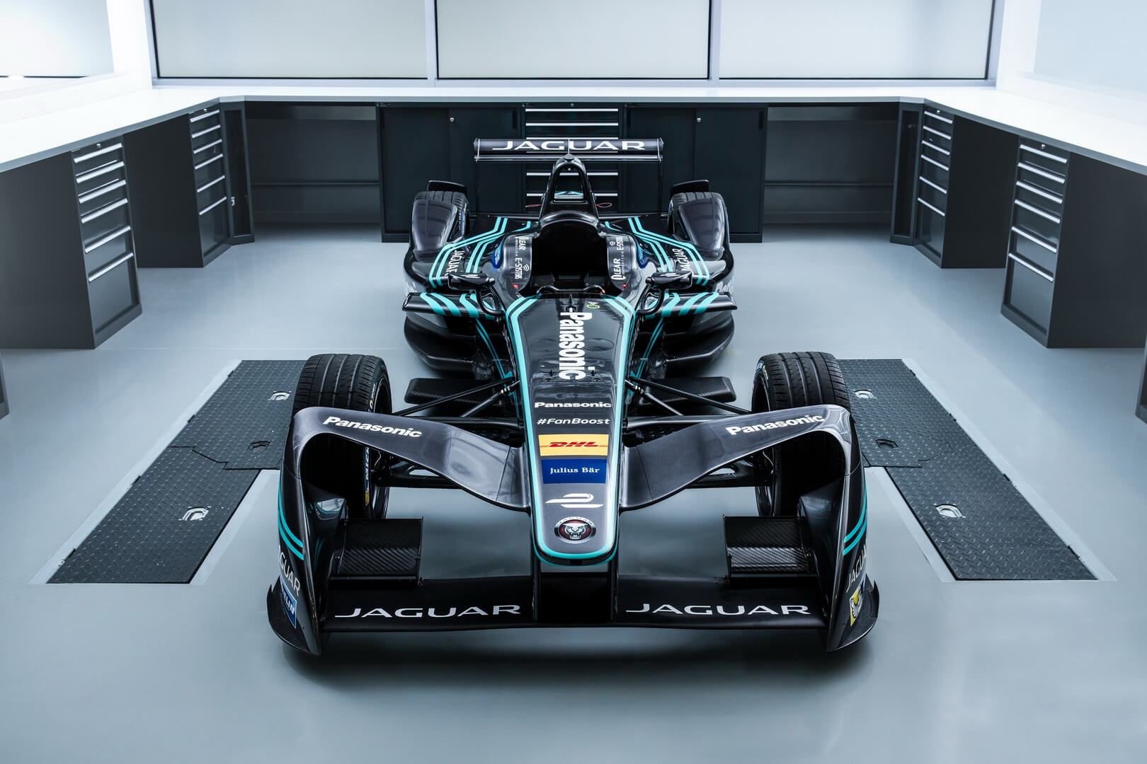 Спорткар Jaguar I-TYPE 2 Спорткар Jaguar I-TYPE 2