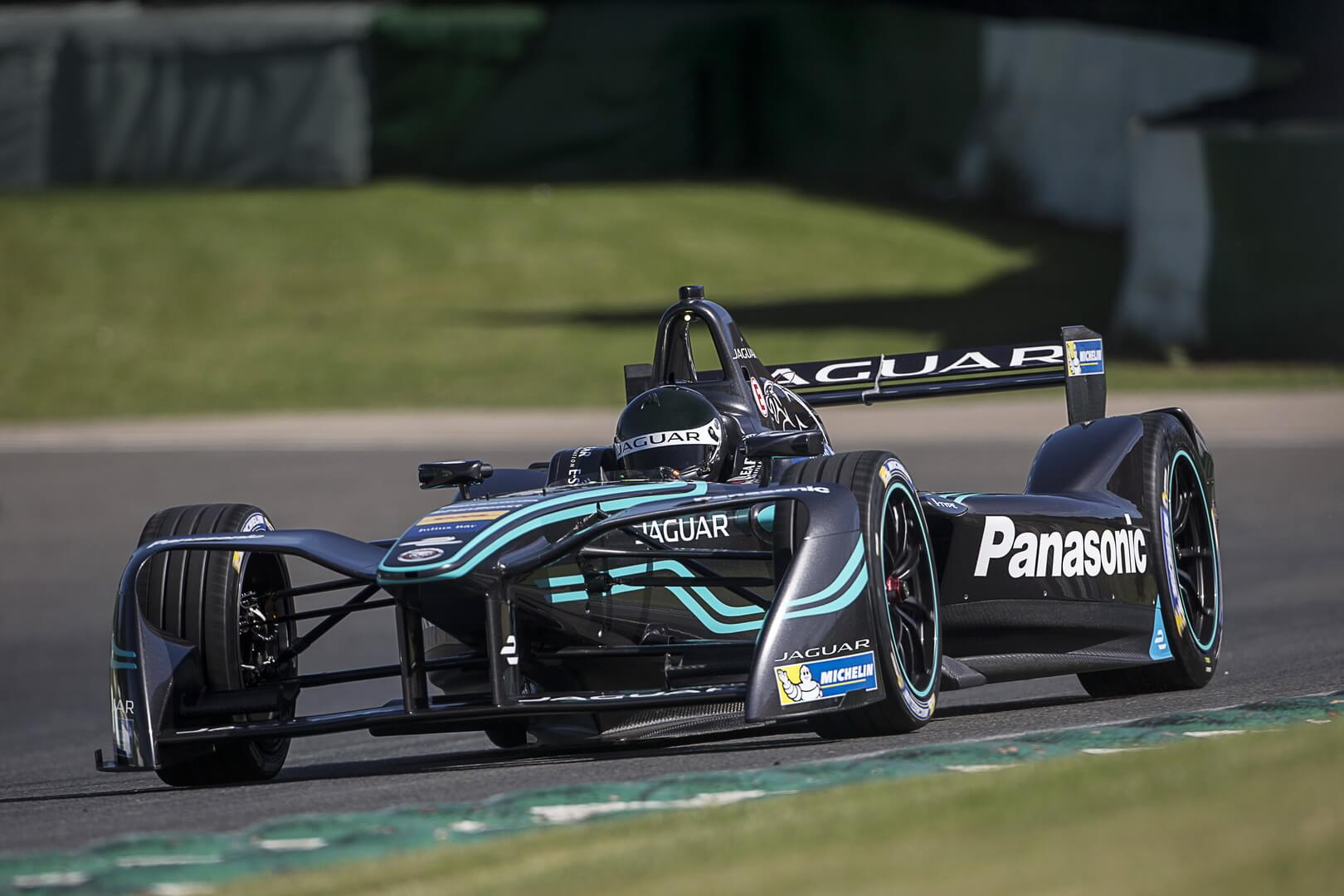 Jaguar I-TYPE 2 на тестировании Jaguar I-TYPE 2 на тестировании