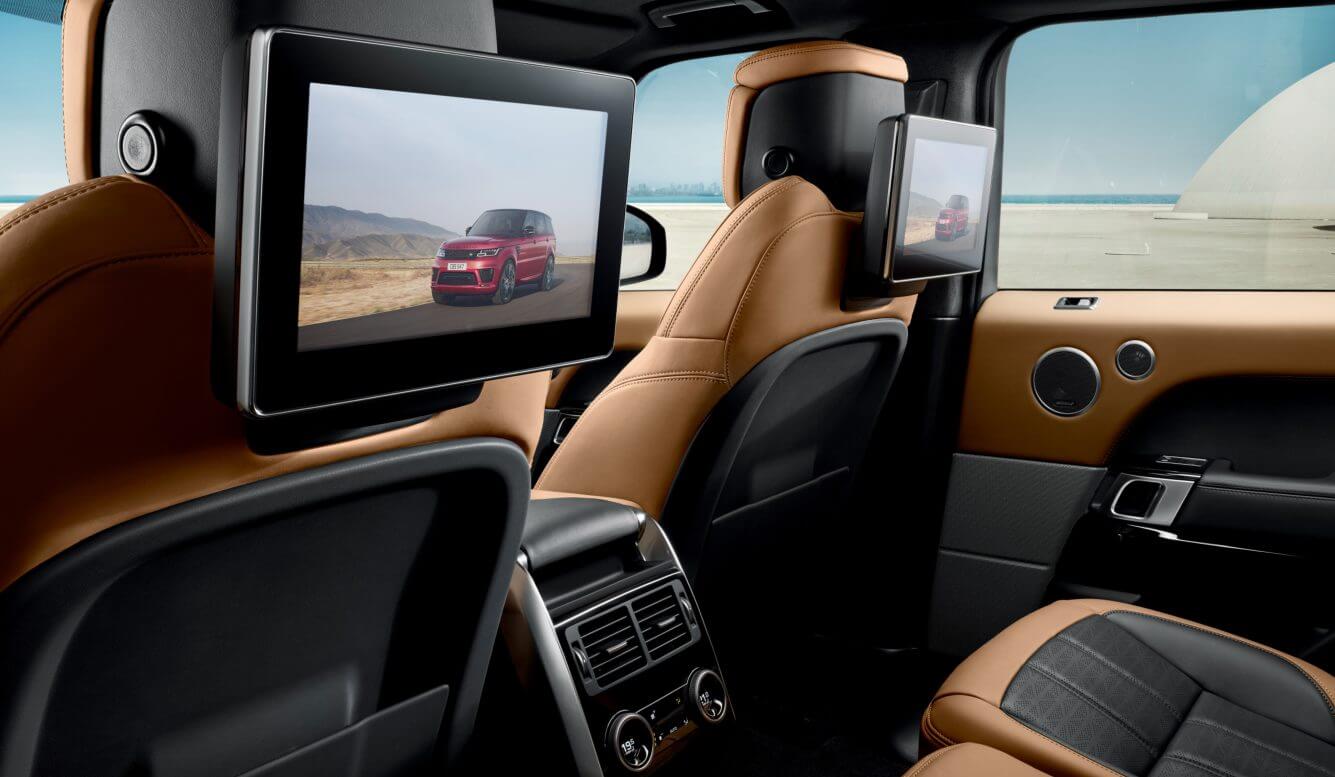 Мониторы для задних пассажиров в Range Rover Sport PHEV Мониторы для задних пассажиров в Range Rover Sport PHEV