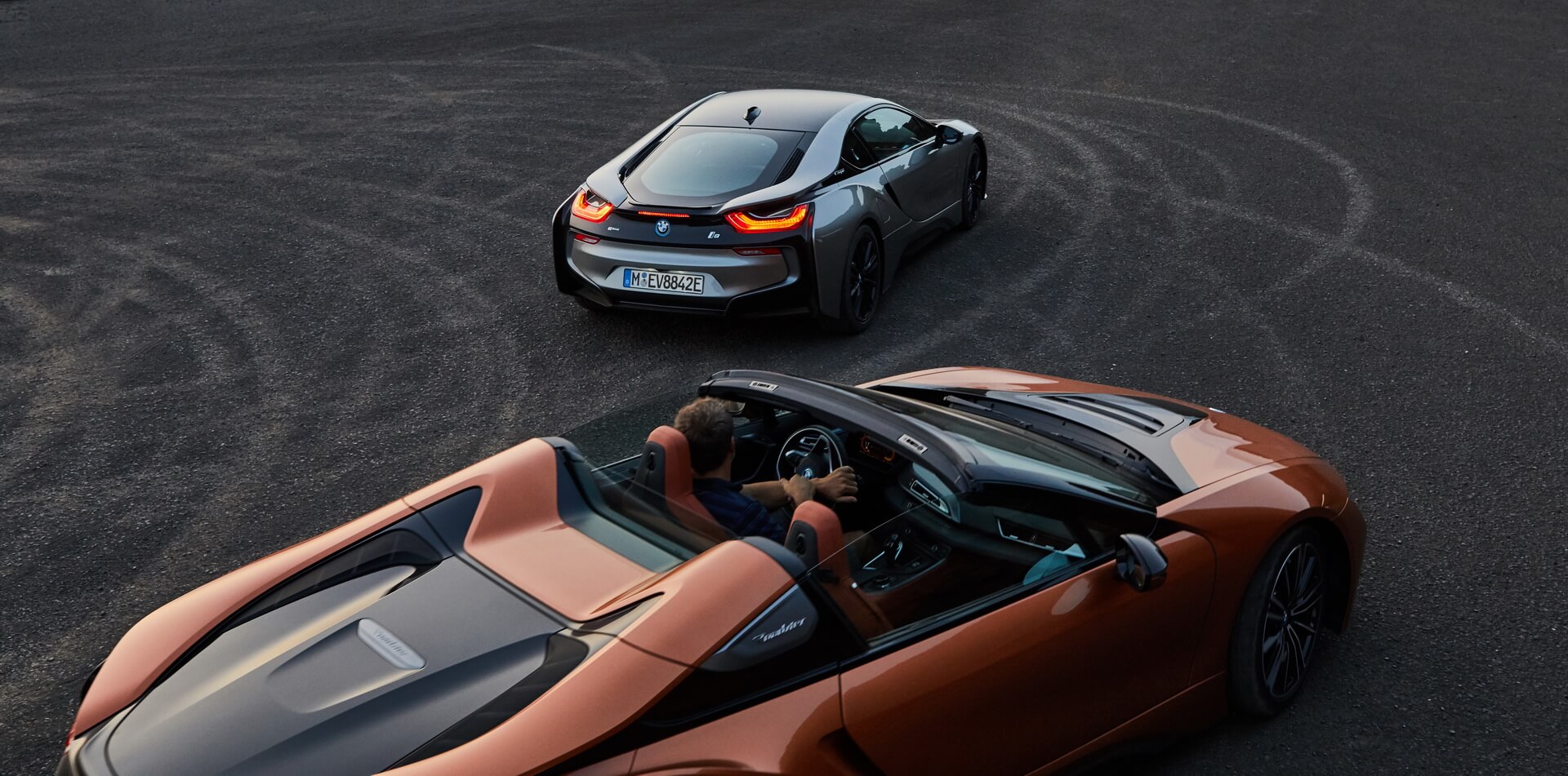Плагин-гибрид BMW i8 Плагин-гибрид BMW i8