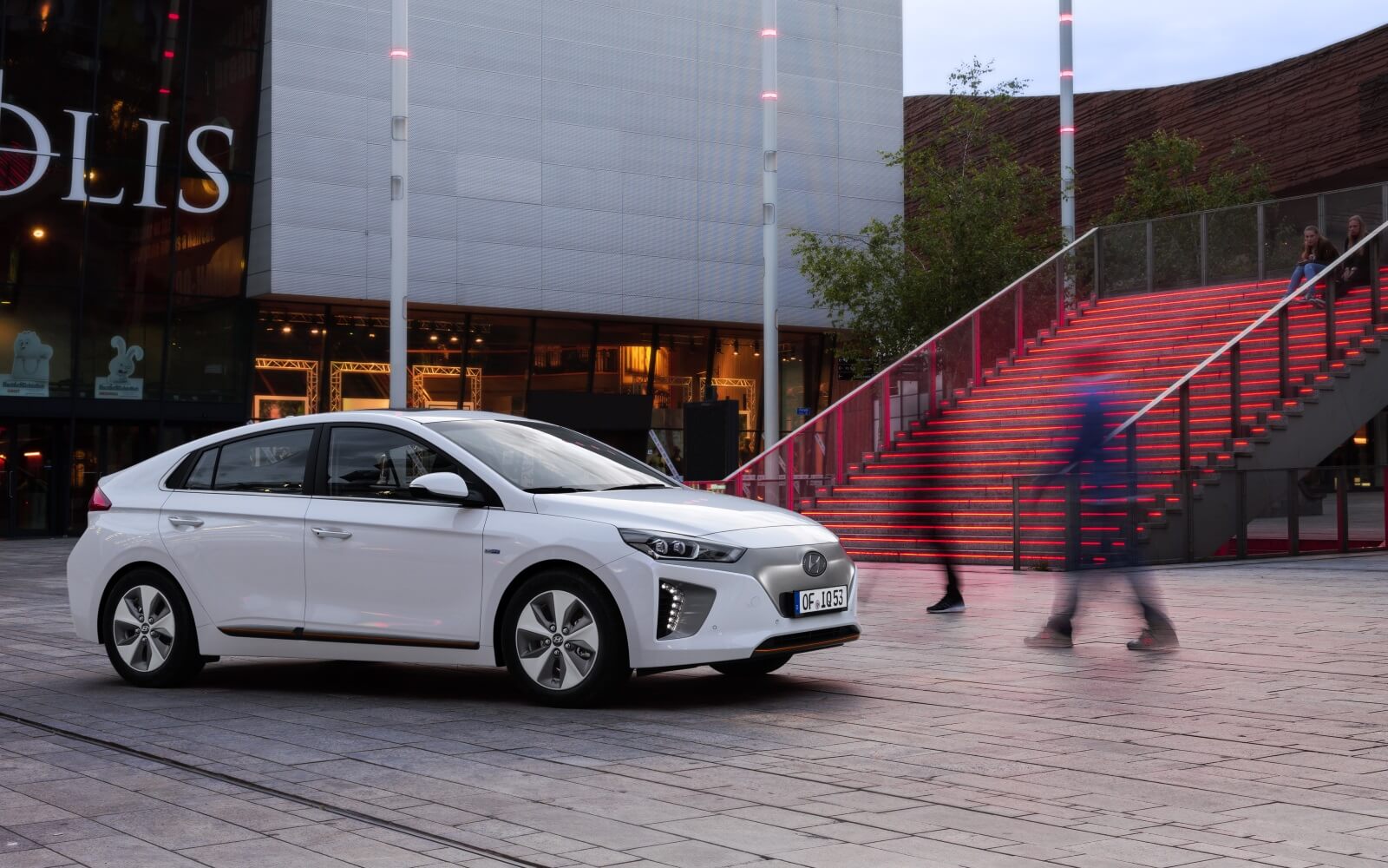 Hyundai IONIQ Electric Hyundai IONIQ Electric