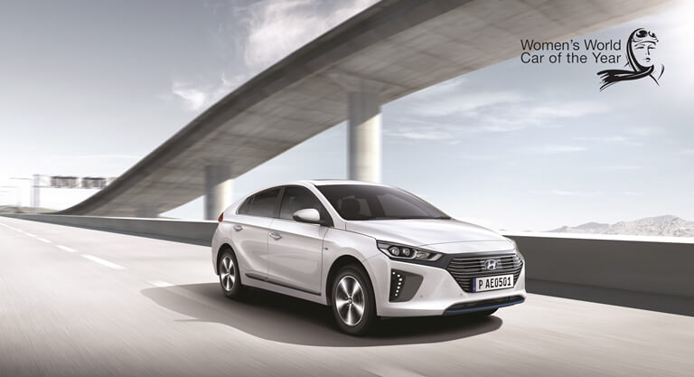 Hyundai IONIQ завоевал высшую награду женского конкурса Women’s World Car of the Year Hyundai IONIQ завоевал высшую награду женского конкурса Women’s World Car of the Year