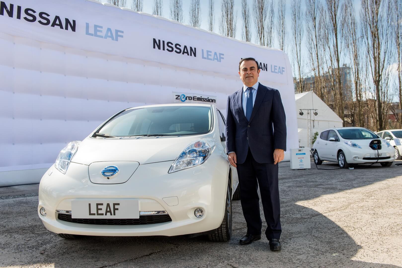Карлос Гон и Nissan Leaf Карлос Гон и Nissan Leaf