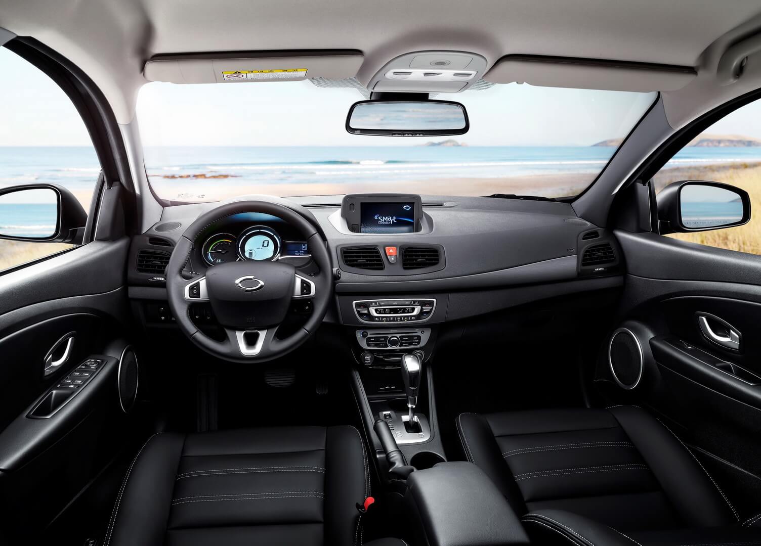 Салон электромобиля Renault Samsung SM3 Z.E. Салон электромобиля Renault Samsung SM3 Z.E.