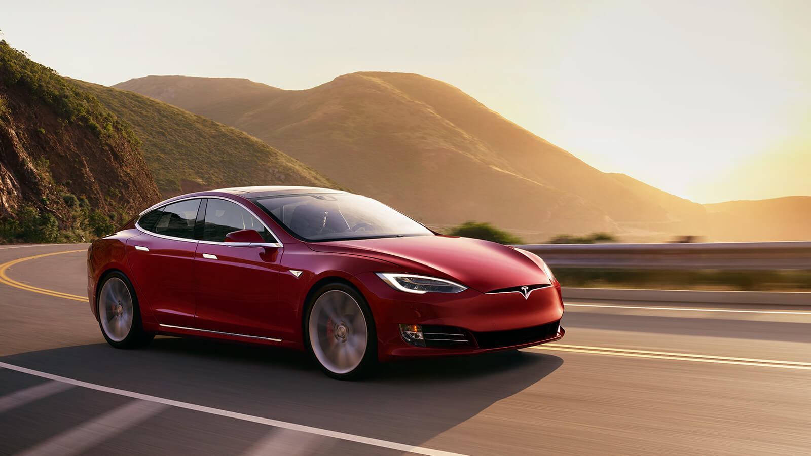 Электромобиль Tesla Model S Электромобиль Tesla Model S