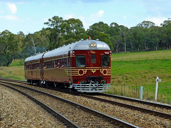 Поезд на солнечных батареях Byron Bay Railroad Company Поезд на солнечных батареях Byron Bay Railroad Company
