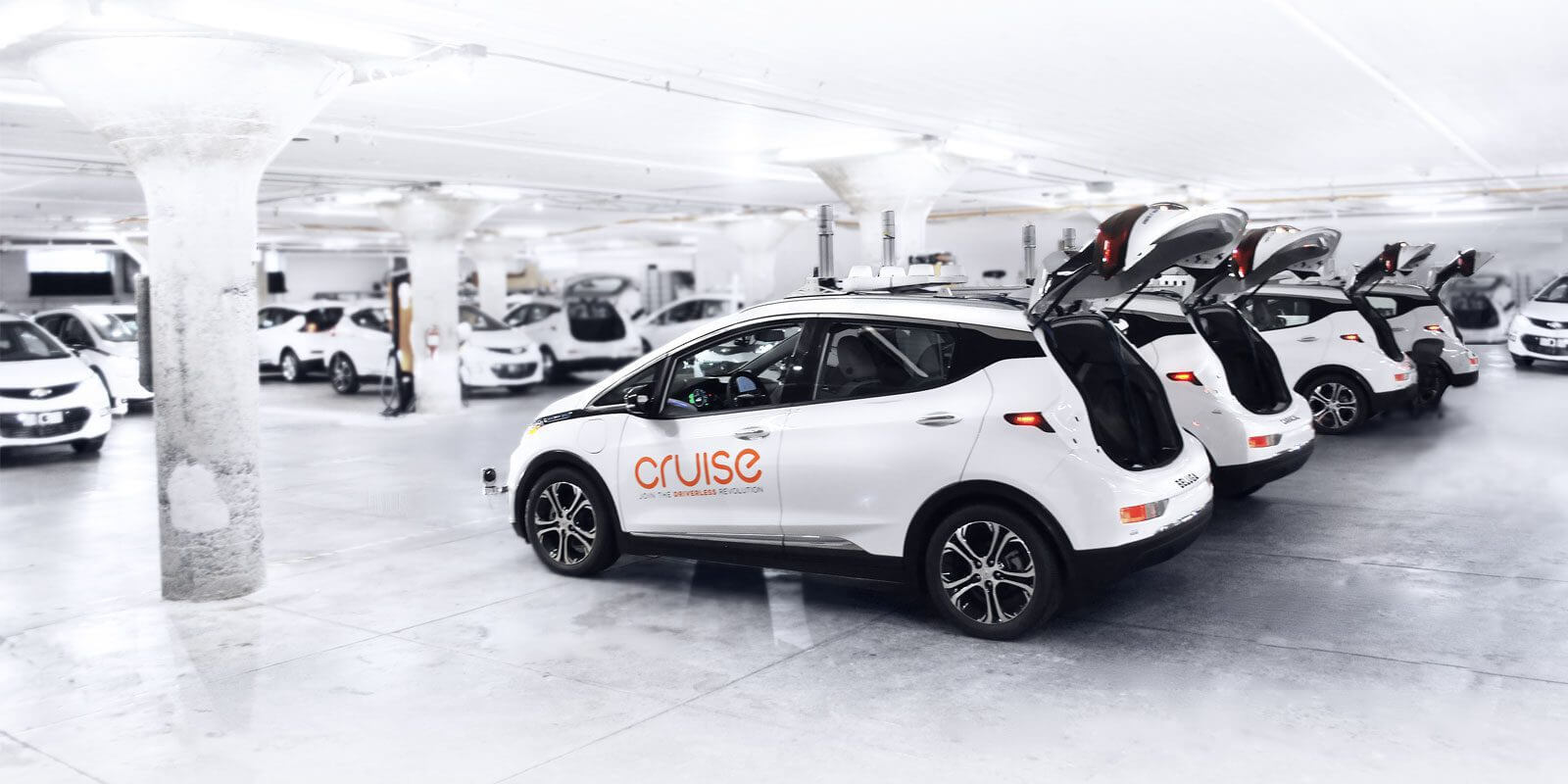 Электромобили с автономным управлением GM Cruise Электромобили с автономным управлением GM Cruise