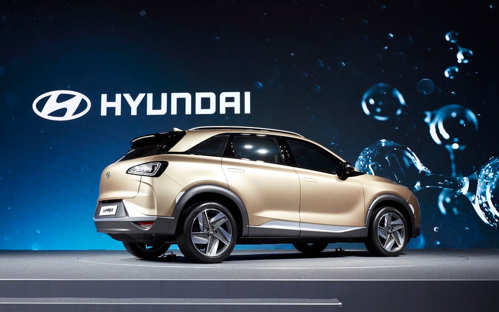 Внедорожник Hyundai FCEV (Tucson FCEV) второго поколения Внедорожник Hyundai FCEV (Tucson FCEV) второго поколения