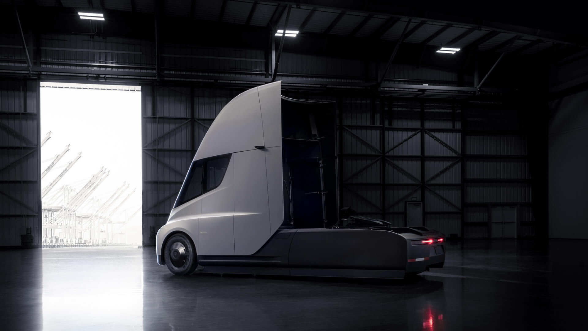Электрогрузовик Tesla Semi Электрогрузовик Tesla Semi