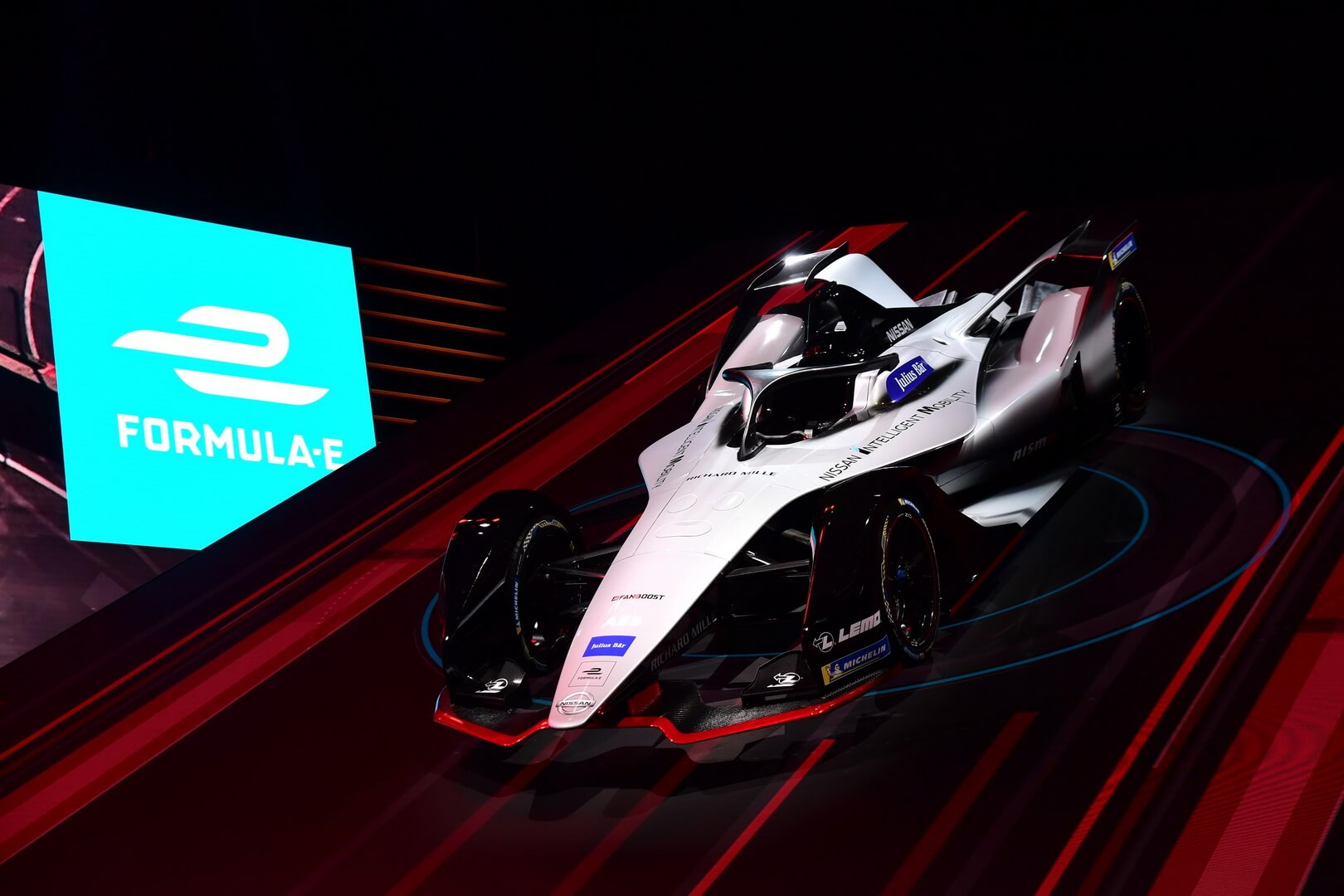 Концепт гоночного автомобиля Nissan для Formula E Концепт гоночного автомобиля Nissan для Formula E