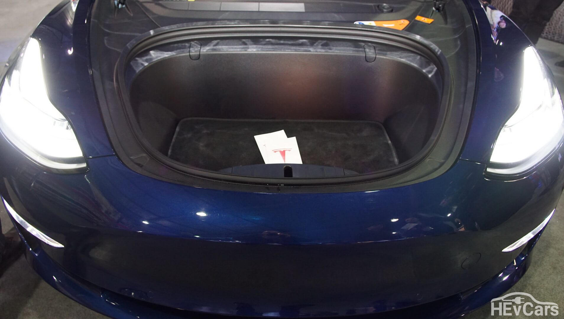 Передний багажник Tesla Model 3 Передний багажник Tesla Model 3