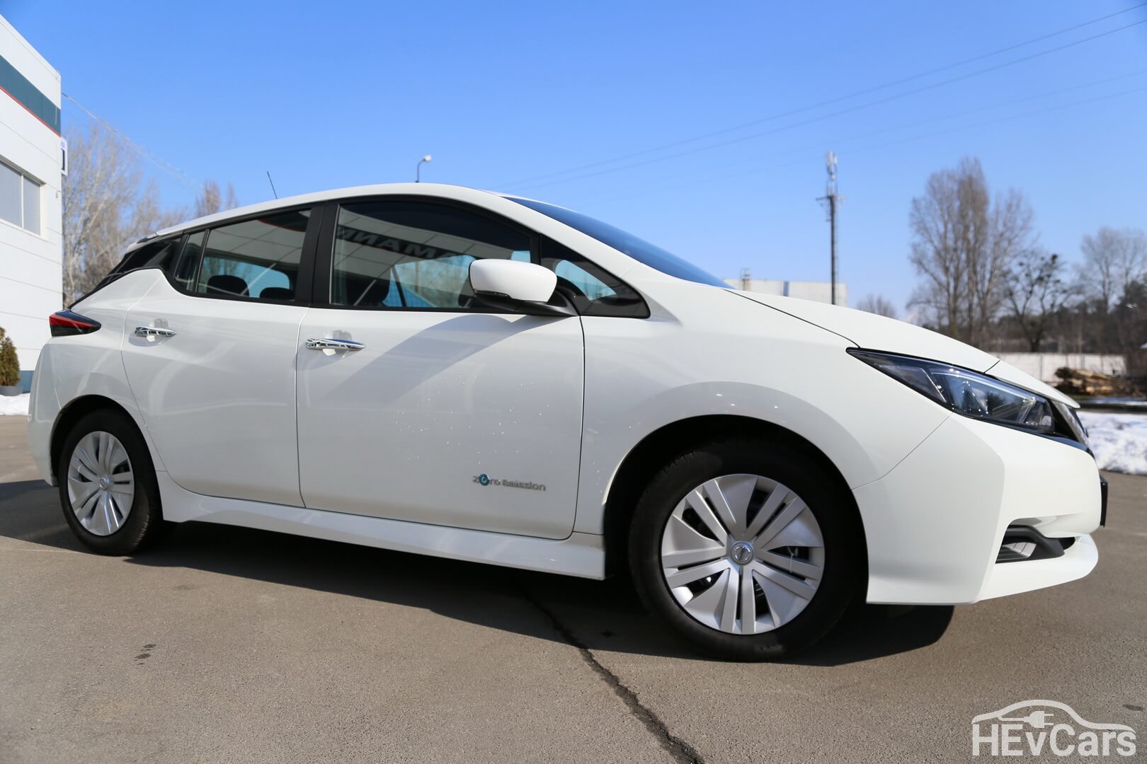 Nissan Leaf с батареей емкостью 40 кВт⋅ч Nissan Leaf с батареей емкостью 40 кВт⋅ч