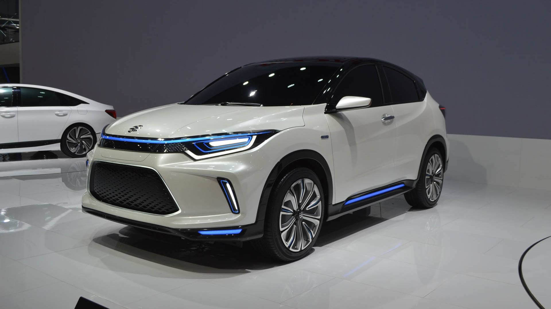 Электрический кроссовер Honda Everus Электрический кроссовер Honda Everus