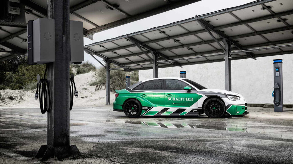 Электрический гоночный автомобиль Schaeffler 4ePerformance Электрический гоночный автомобиль Schaeffler 4ePerformance