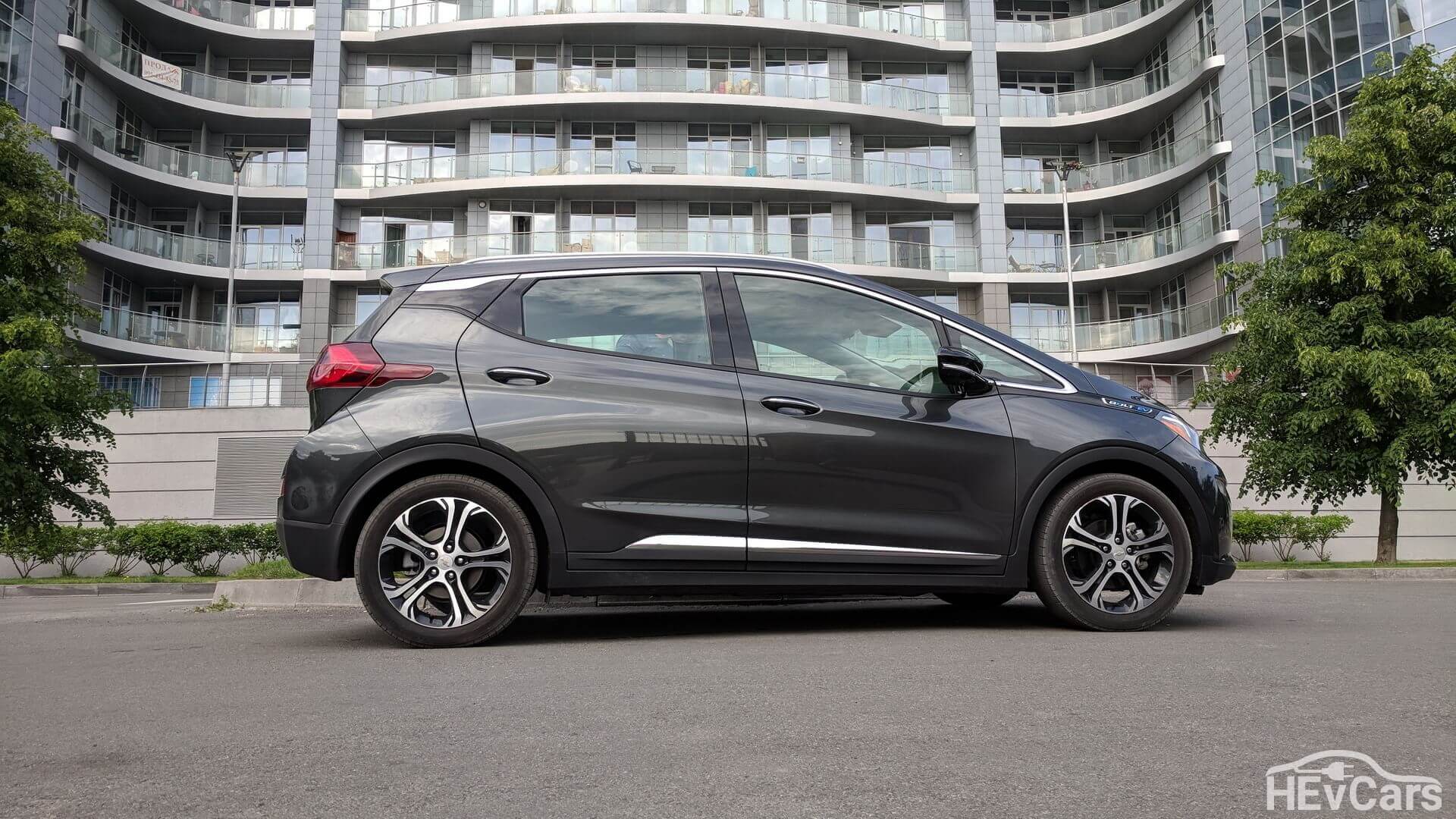 Полностью электрический автомобиль GM — Chevrolet Bolt EV Полностью электрический автомобиль GM — Chevrolet Bolt EV