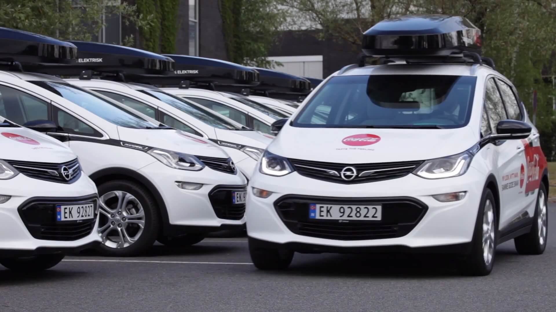 Coca-Cola купила 100 электромобилей Opel Ampera-e Coca-Cola купила 100 электромобилей Opel Ampera-e
