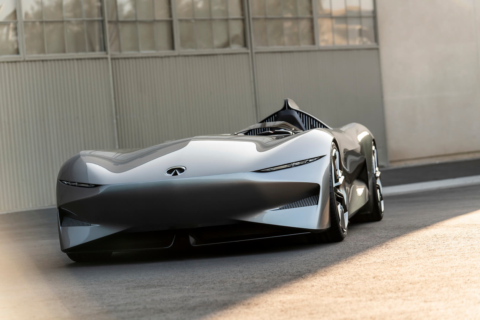 Прототип электромобиля Infiniti 10 Прототип электромобиля Infiniti 10