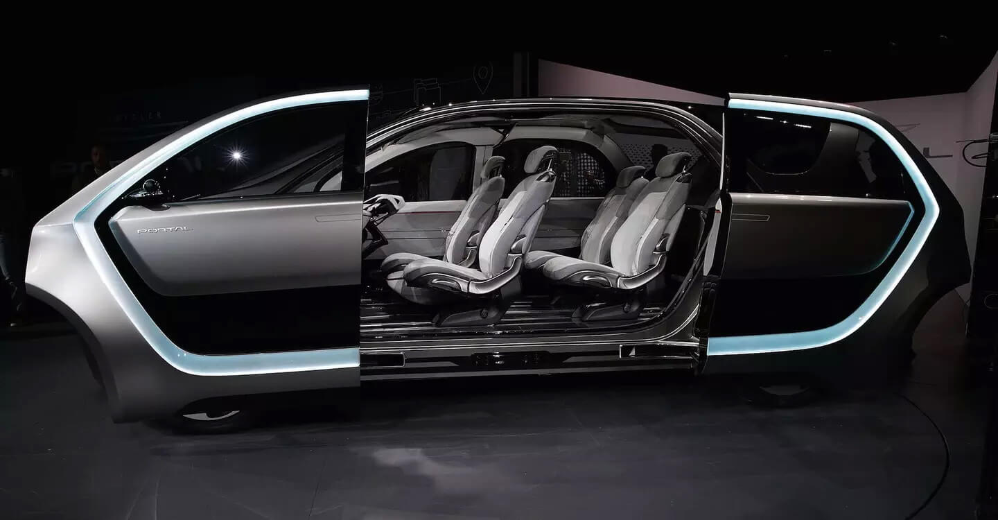 Салон концептуального автомобиля Chrysler Portal Салон концептуального автомобиля Chrysler Portal