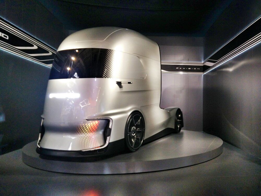 Концепт электрического грузовика F-Vision Future Truck Концепт электрического грузовика F-Vision Future Truck