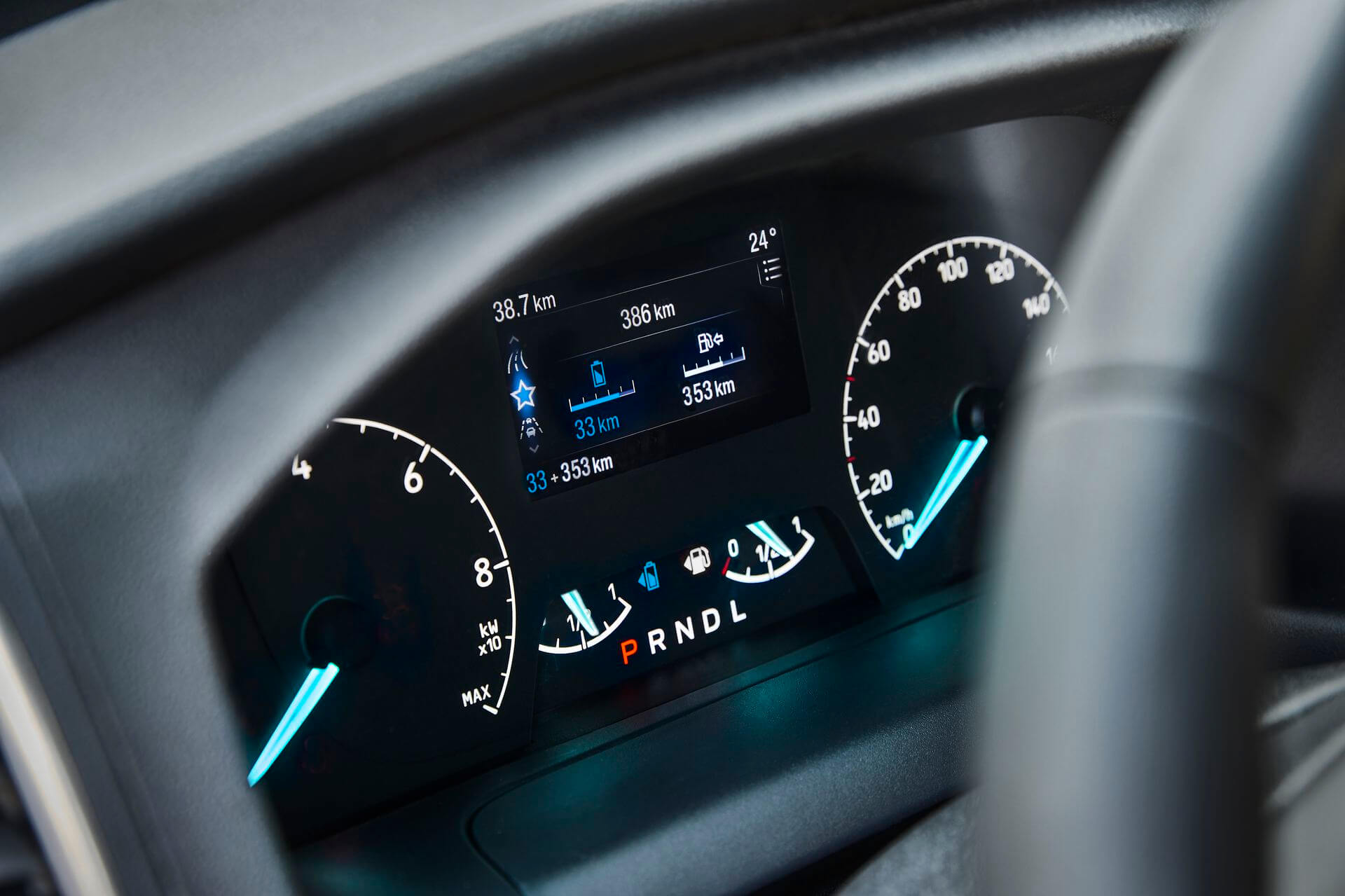 Приборная панель Ford Transit Custom PHEV Приборная панель Ford Transit Custom PHEV