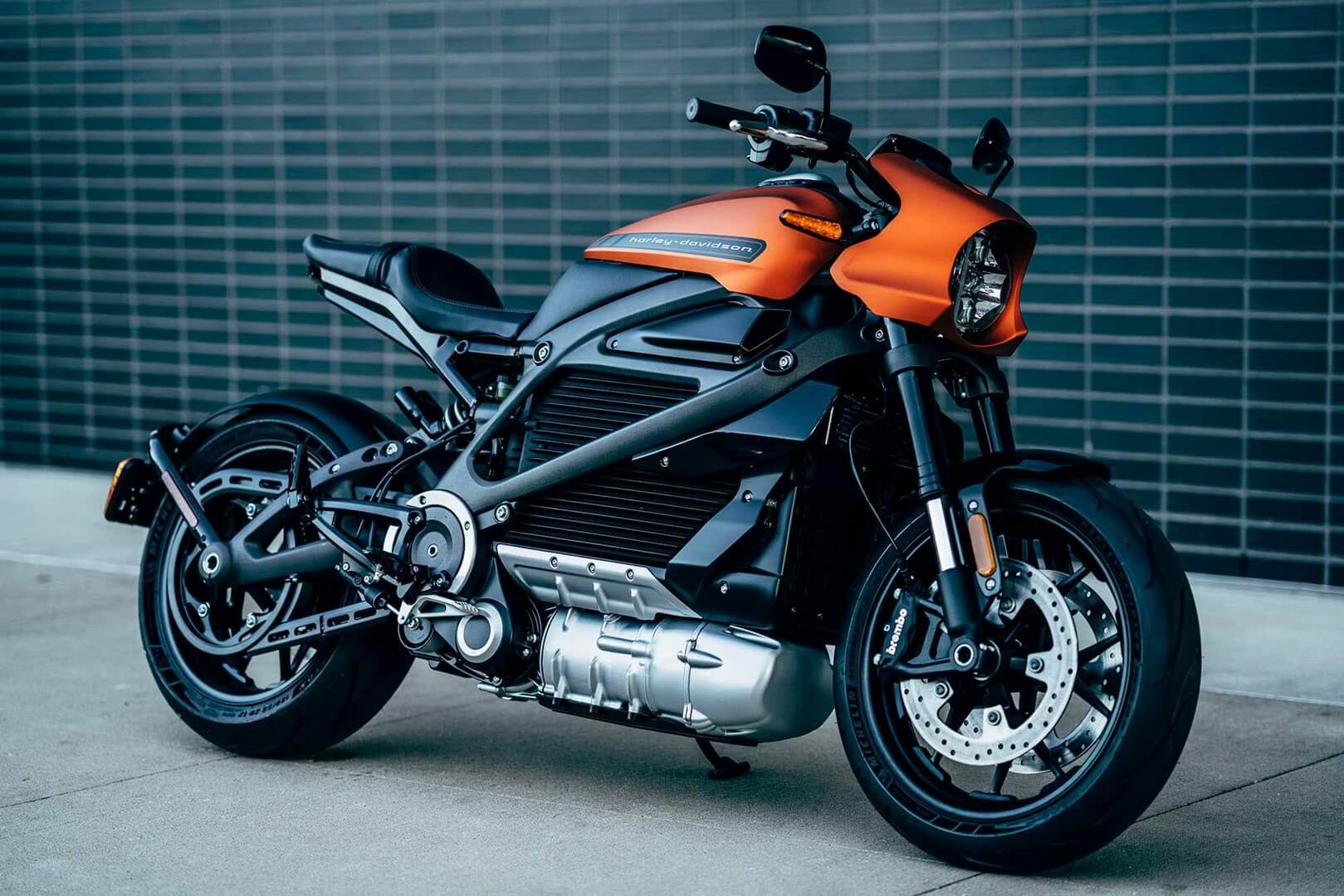 Электромотоцикл Harley-Davidson LiveWire Электромотоцикл Harley-Davidson LiveWire