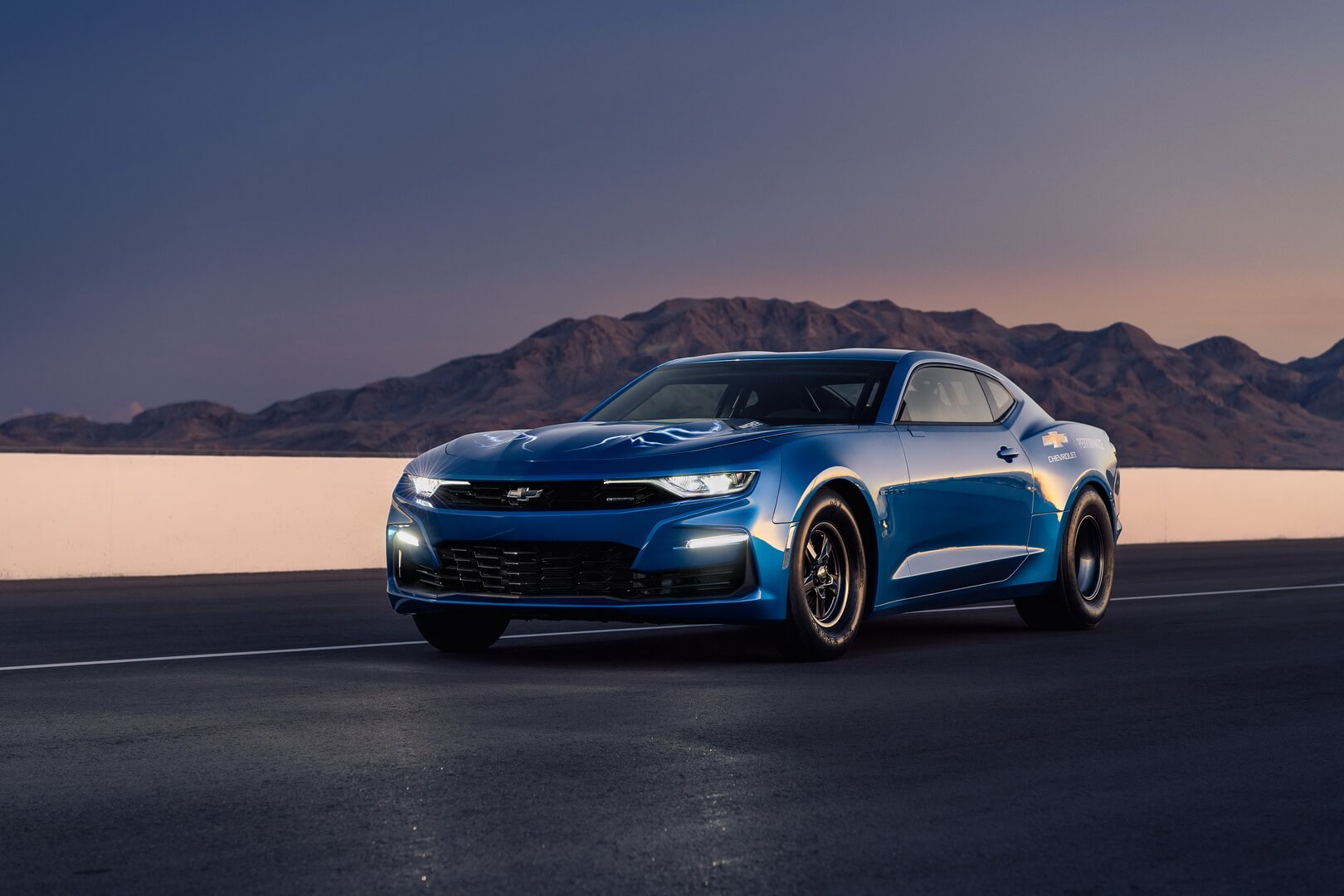 Электроконцепт eCOPO Camaro для дрэг-рейсинга Электроконцепт eCOPO Camaro для дрэг-рейсинга