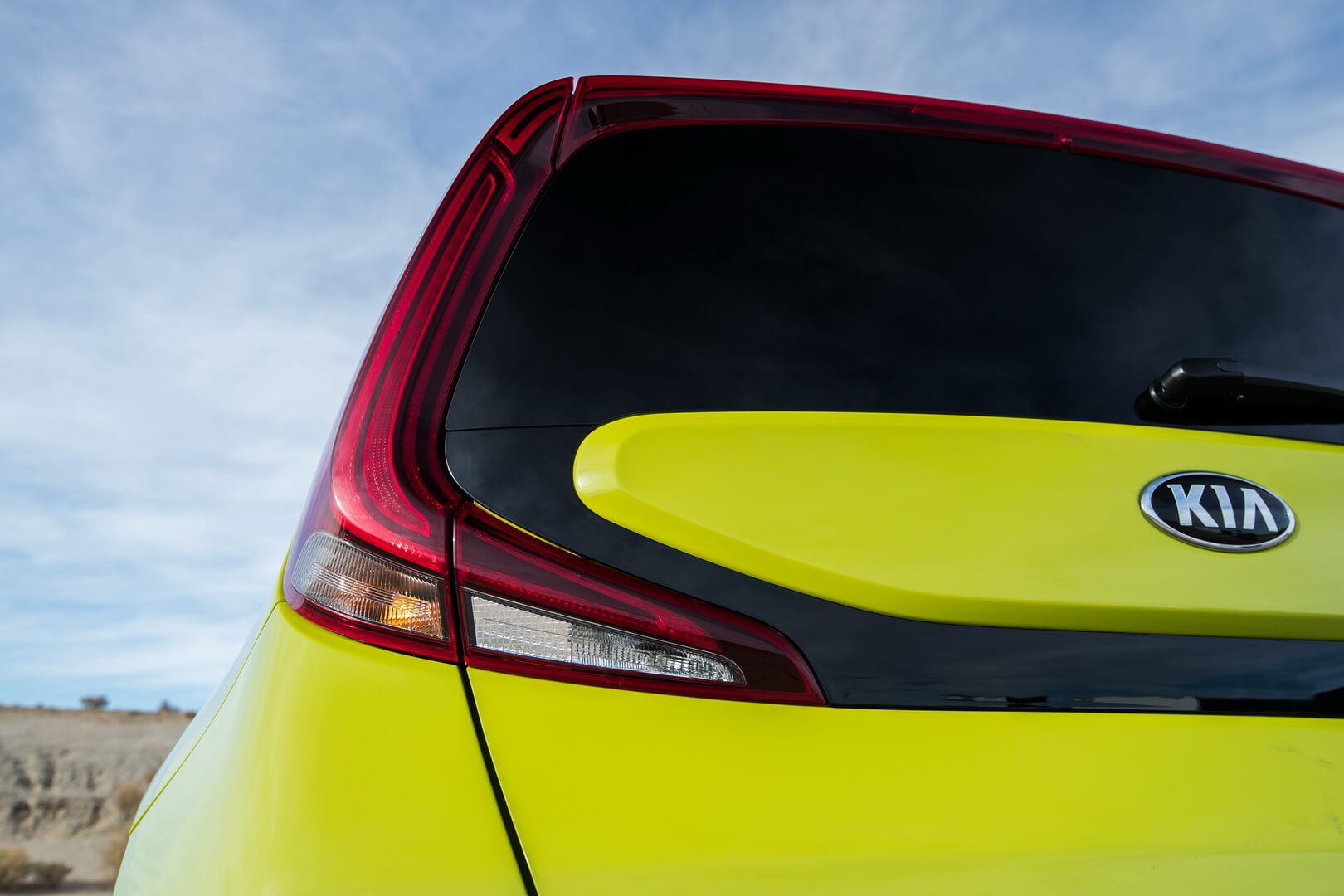 Задние фонари Kia Soul EV 2020 в виде бумерангов Задние фонари Kia Soul EV 2020 в виде бумерангов