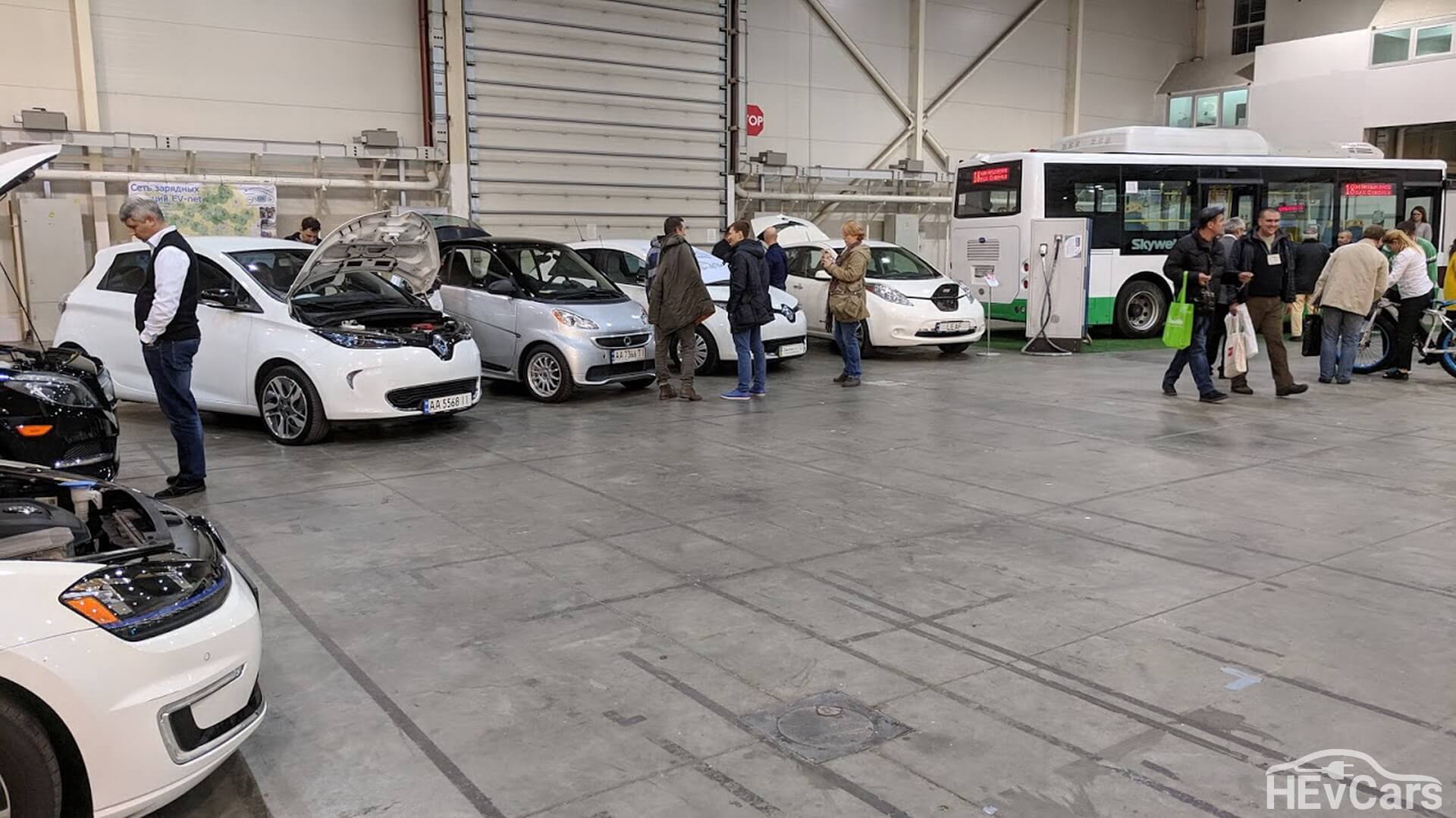 Экспозиция электротранспорта на выставке «Экология предприятия 2018» Экспозиция электротранспорта на выставке «Экология предприятия 2018»