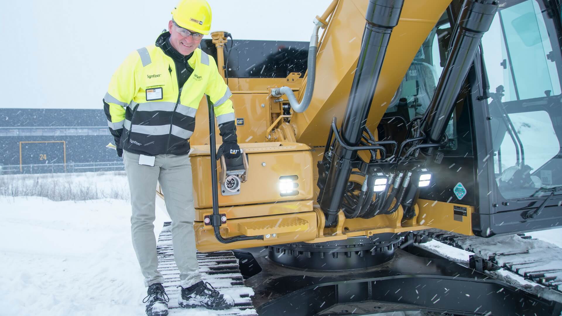 Порт зарядки электрического 26-тонного экскаватора Caterpillar Порт зарядки электрического 26-тонного экскаватора Caterpillar