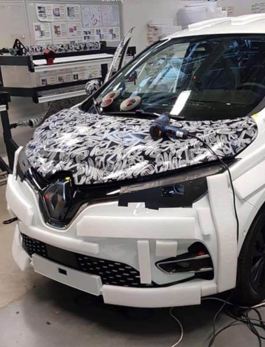 Шпионское изображение Renault ZOE 2 Шпионское изображение Renault ZOE 2