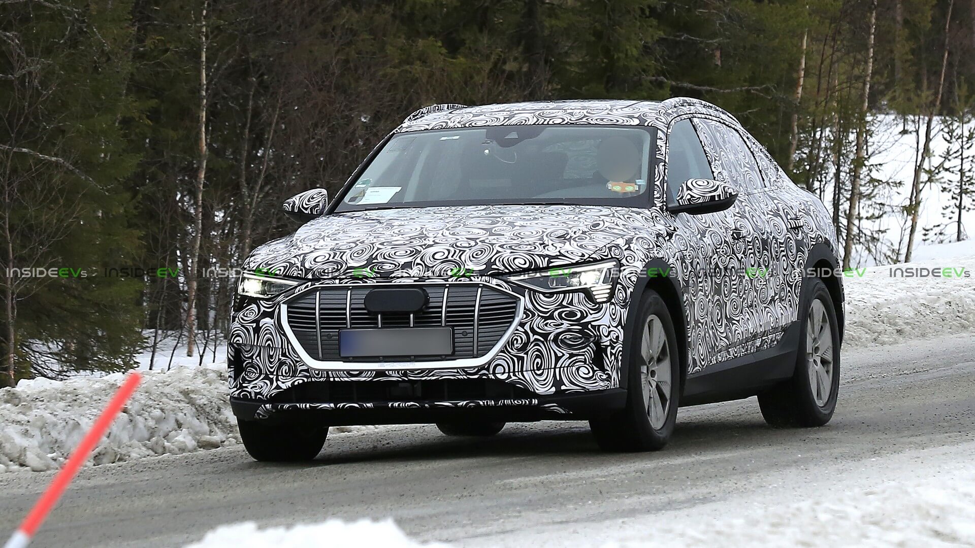 Audi e-tron Sportback проходит зимние тесты Audi e-tron Sportback проходит зимние тесты