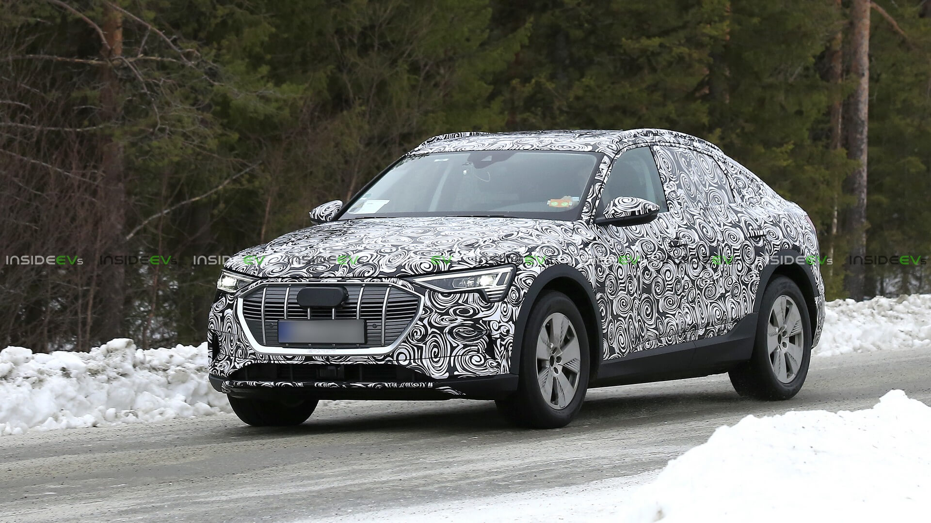 Тестовый прототип Audi e-tron Sportback Тестовый прототип Audi e-tron Sportback