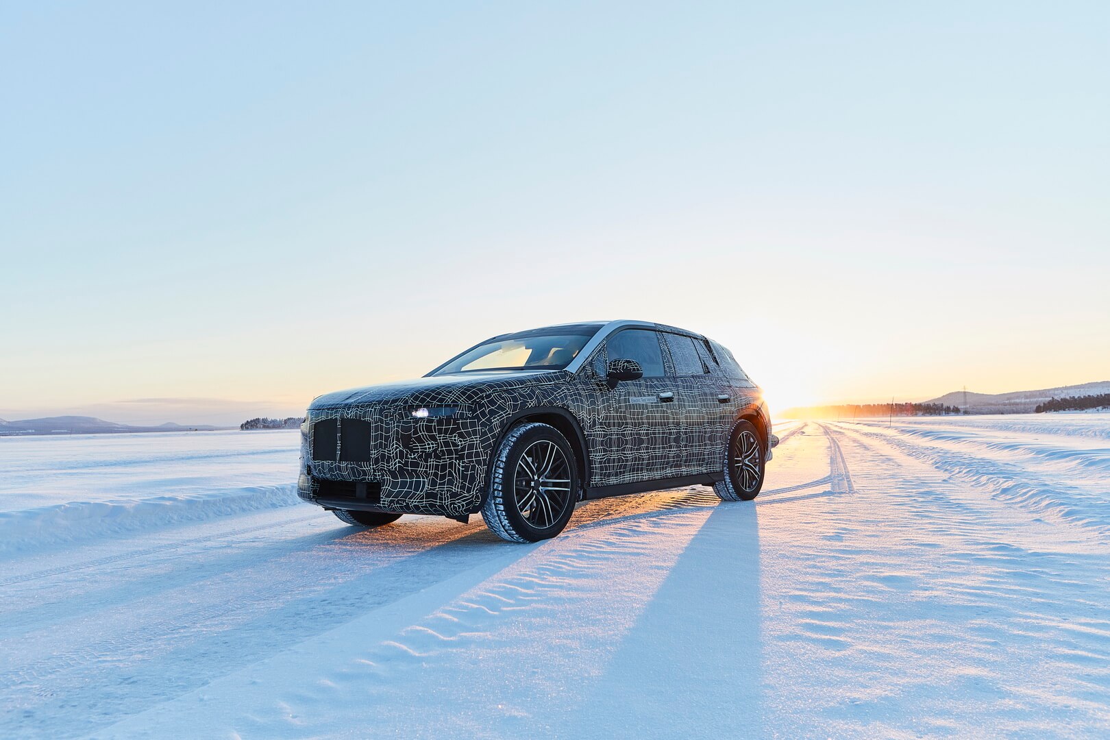 Тестовый прототип BMW iNEXT на зимних испытаниях Тестовый прототип BMW iNEXT на зимних испытаниях