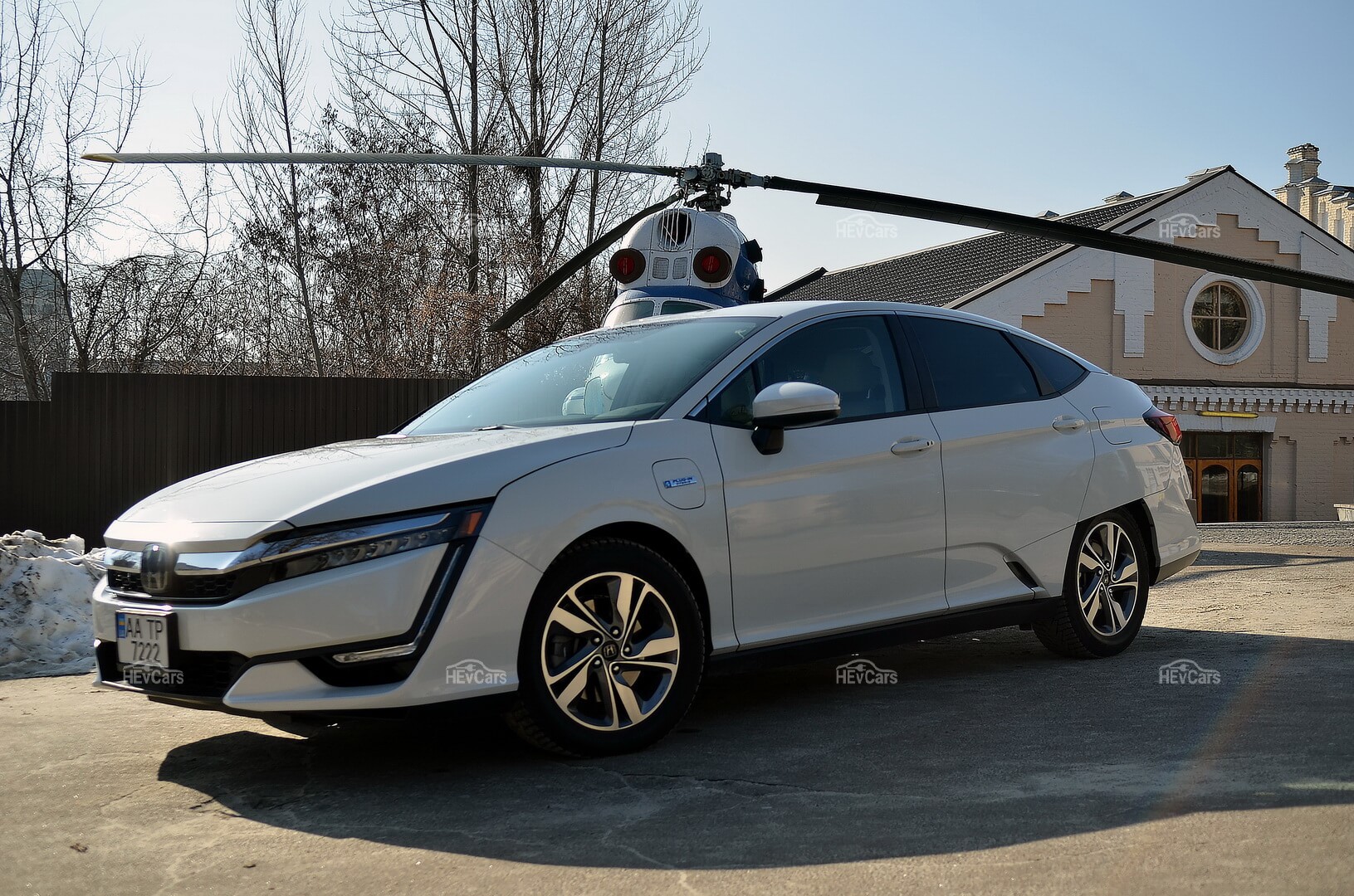 Плагин-гибрид Honda Clarity PHEV Плагин-гибрид Honda Clarity PHEV
