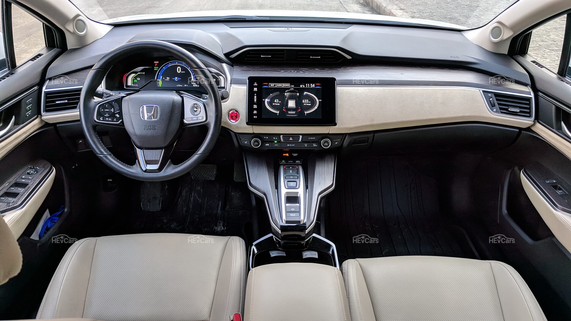 Интерьер Honda Clarity PHEV Интерьер Honda Clarity PHEV