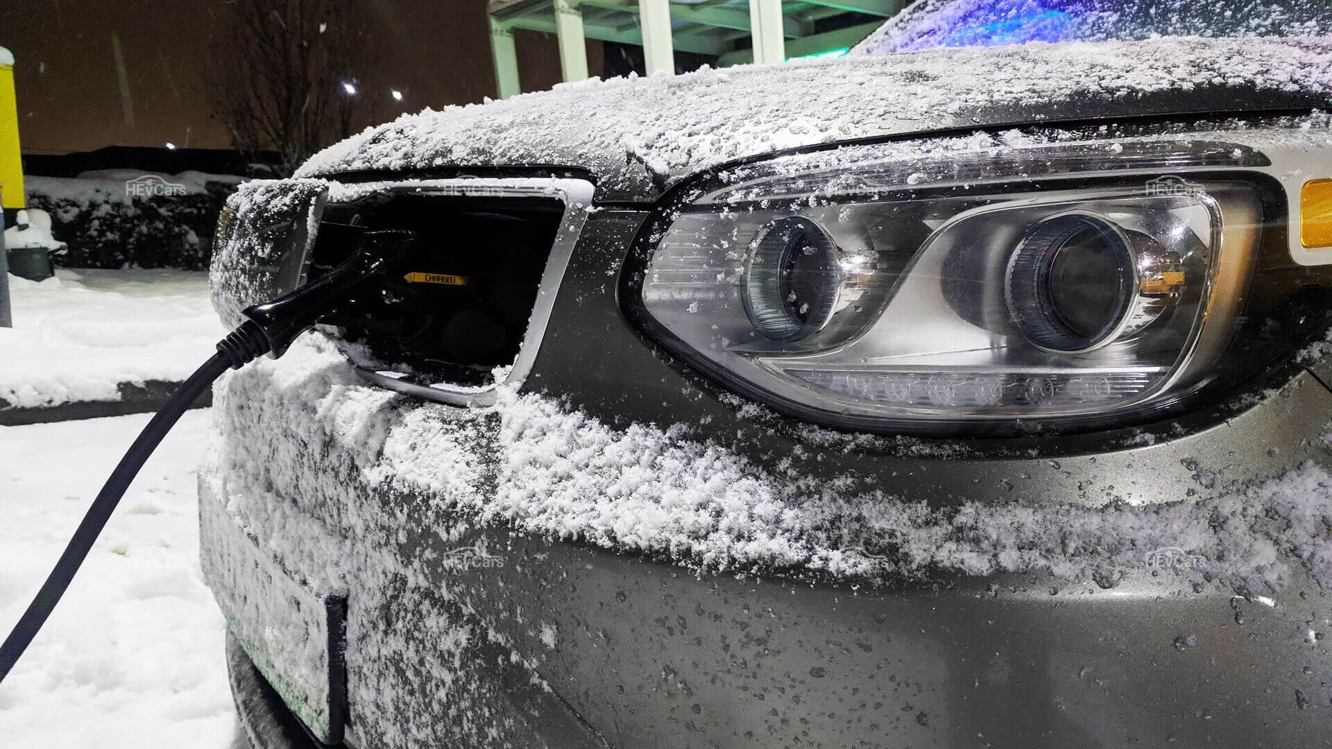 «Зимняя» зарядка электромобиля Kia Soul «Зимняя» зарядка электромобиля Kia Soul