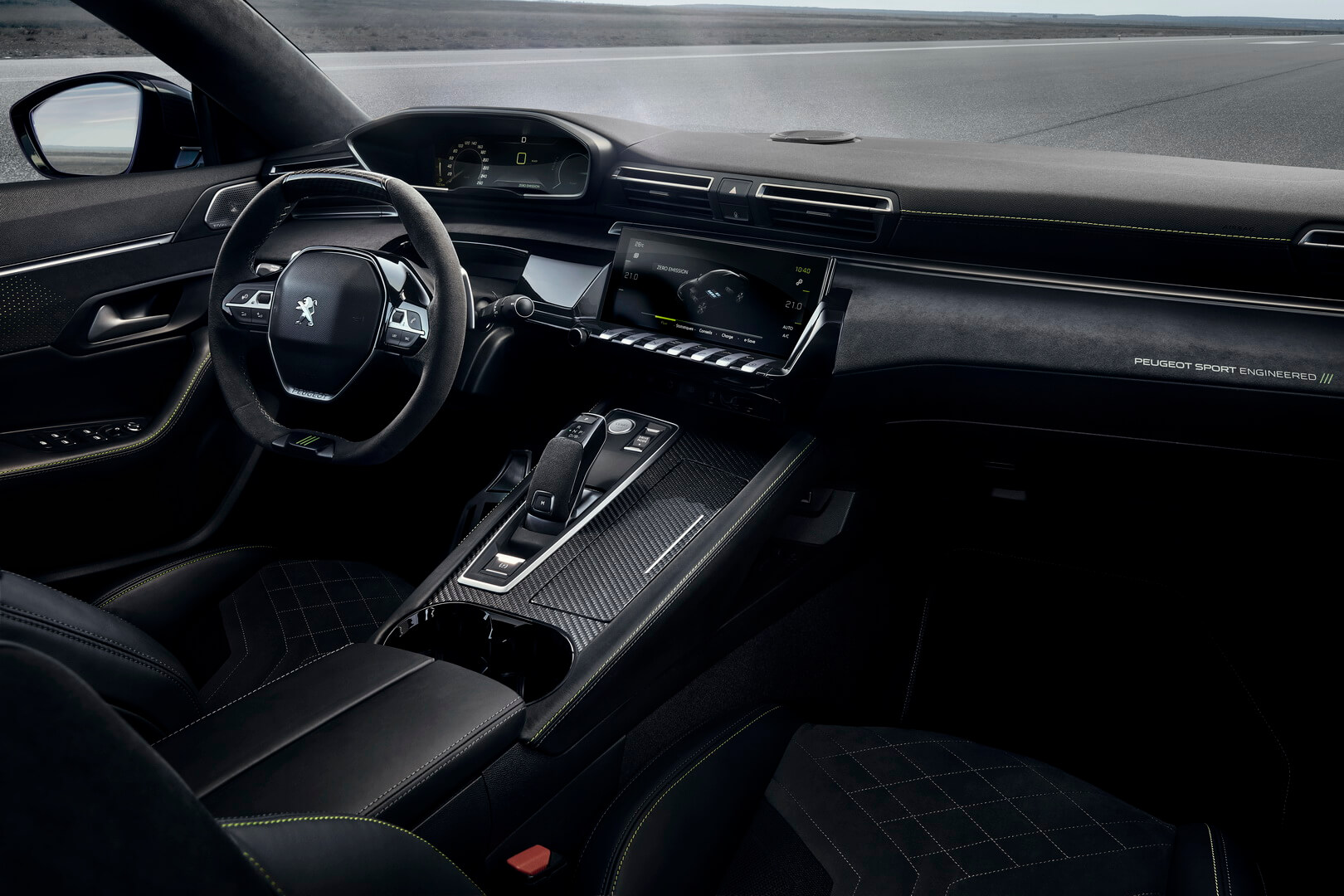Интерьер плагин-гибридного концепта Peugeot 508 Sport Engineered Интерьер плагин-гибридного концепта Peugeot 508 Sport Engineered