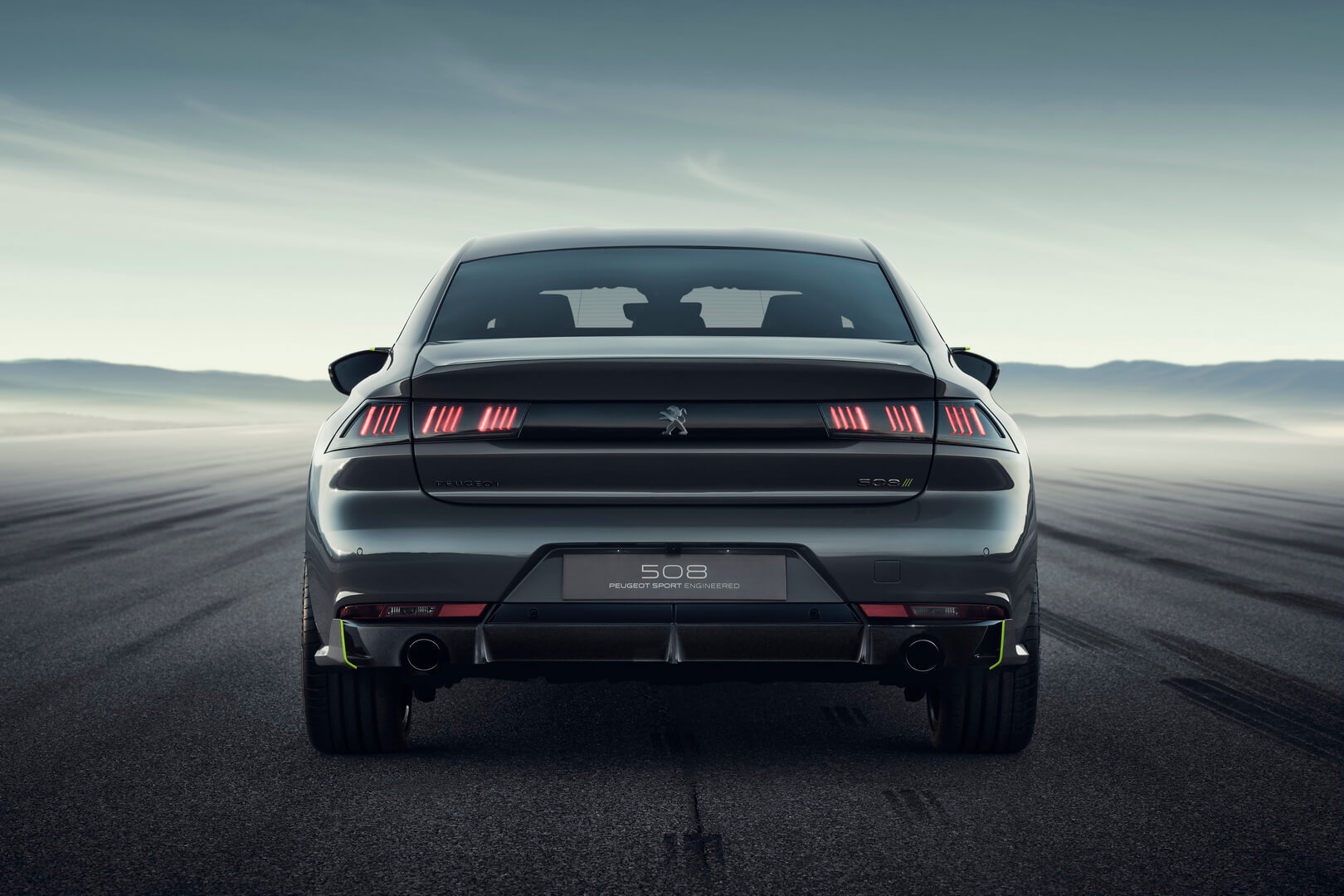 Плагин-гибридный концепт Peugeot 508 Sport Engineered Плагин-гибридный концепт Peugeot 508 Sport Engineered
