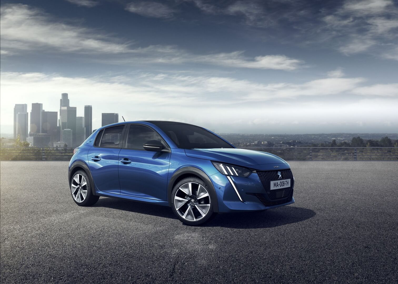 Электромобиль Peugeot e-208 Электромобиль Peugeot e-208
