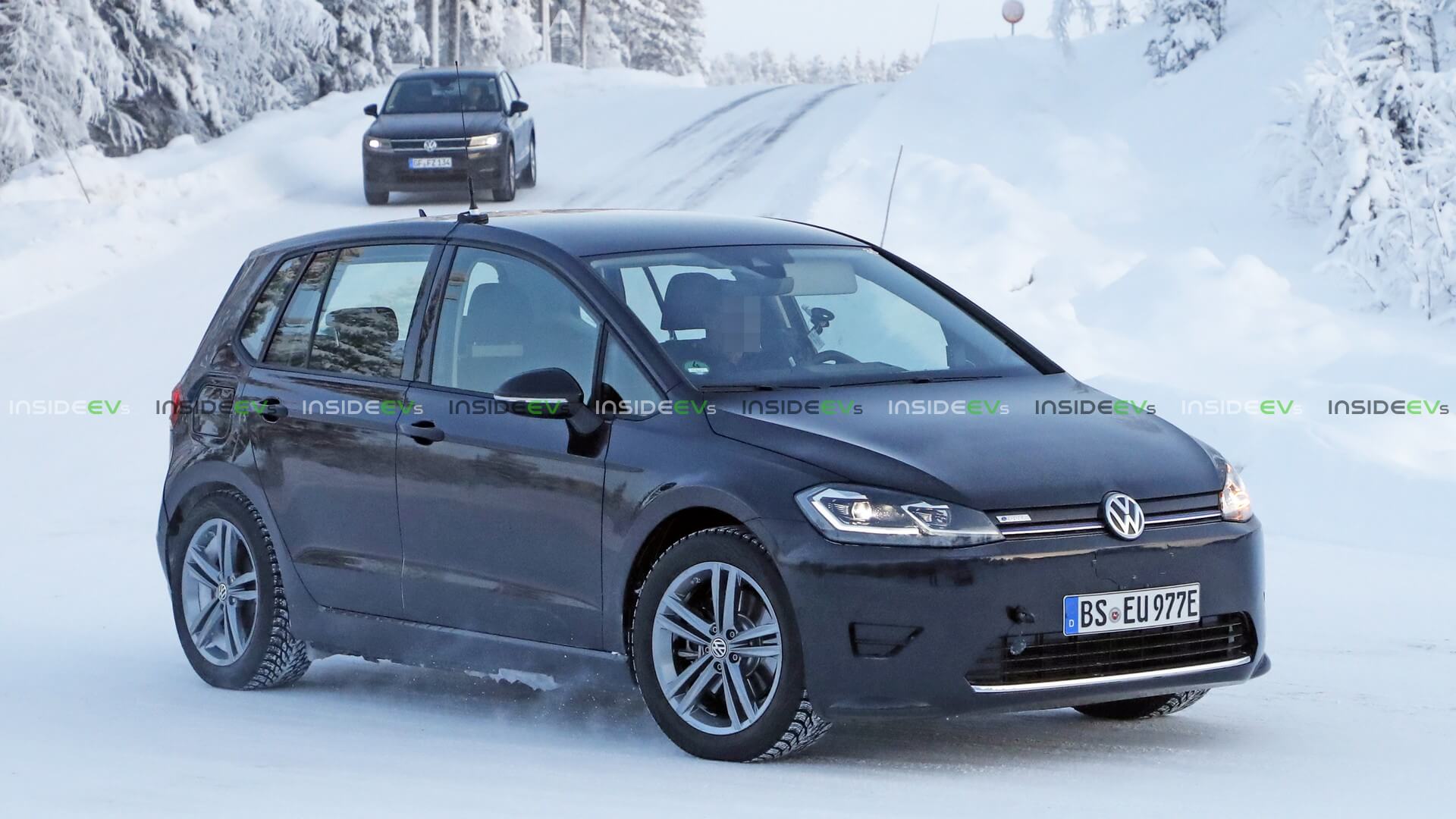 Тестовый электромобиль на базе Volkswagen Golf Sportsvan Тестовый электромобиль на базе Volkswagen Golf Sportsvan