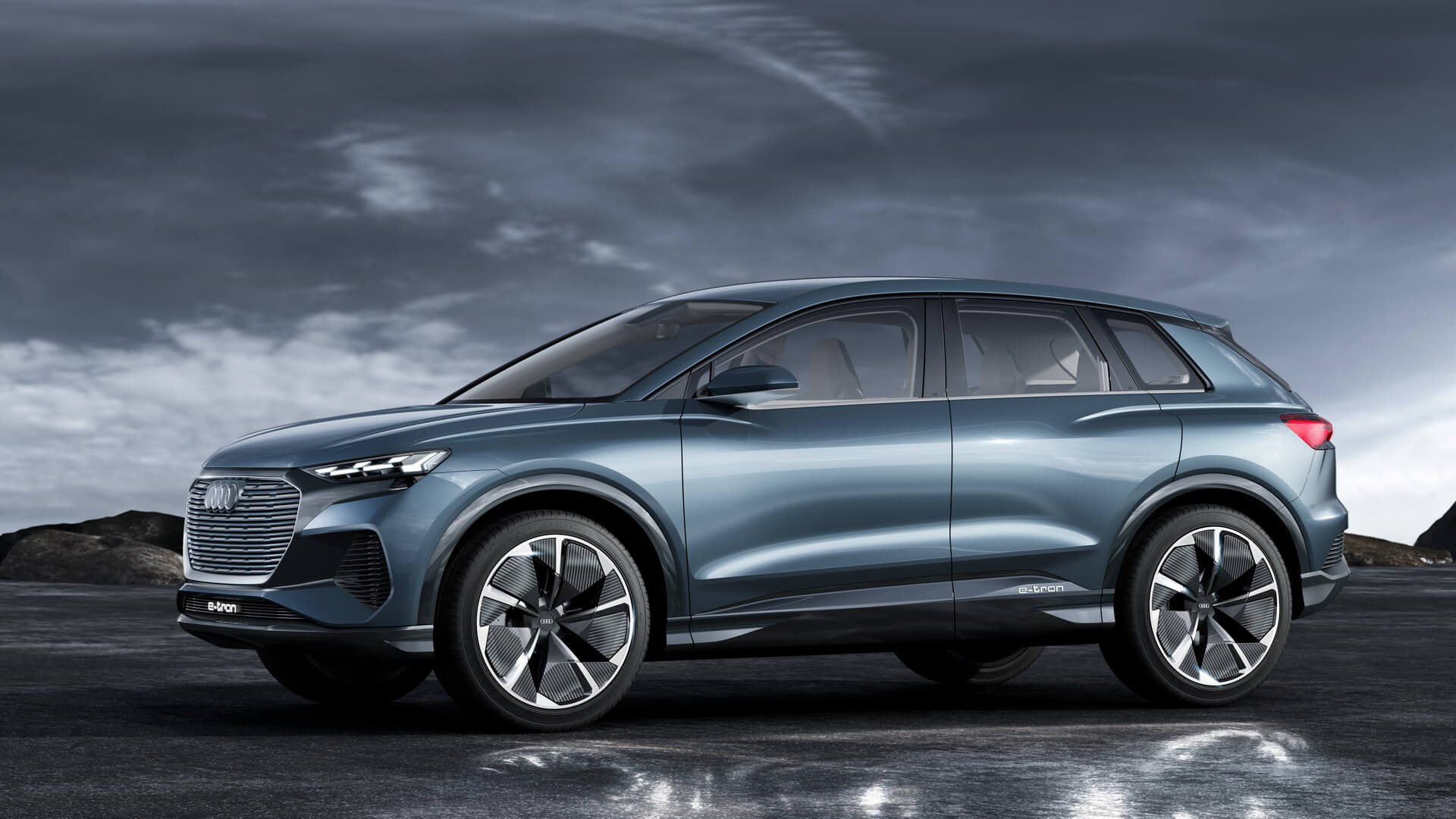 Электрокроссовер Audi Q4 e-tron Электрокроссовер Audi Q4 e-tron