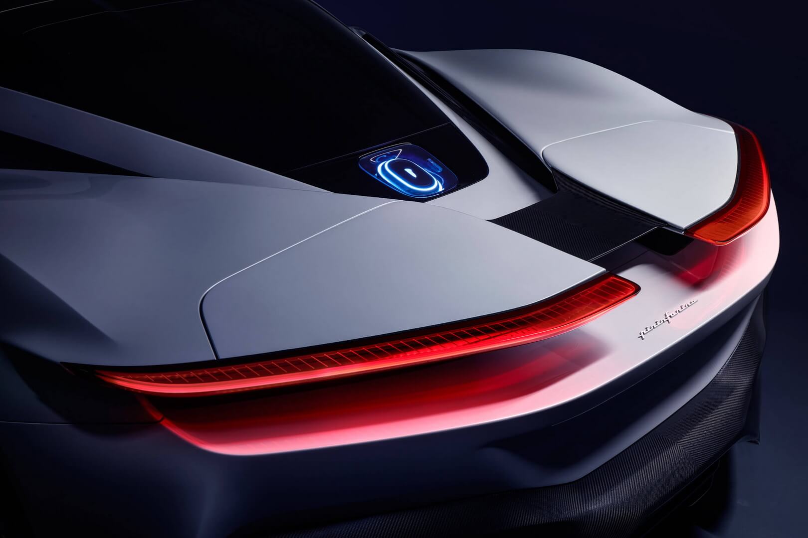 Дизайн кормы Pininfarina Battista Дизайн кормы Pininfarina Battista