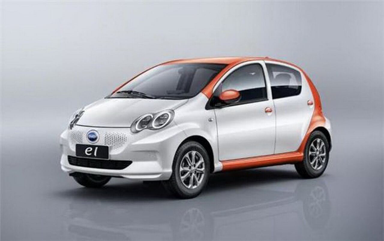 Компактный электромобиль BYD e1 Компактный электромобиль BYD e1