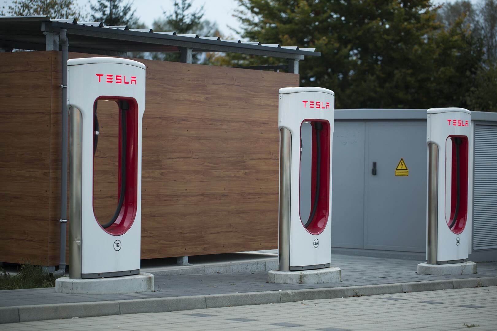 Станция Tesla Supercharger Станция Tesla Supercharger