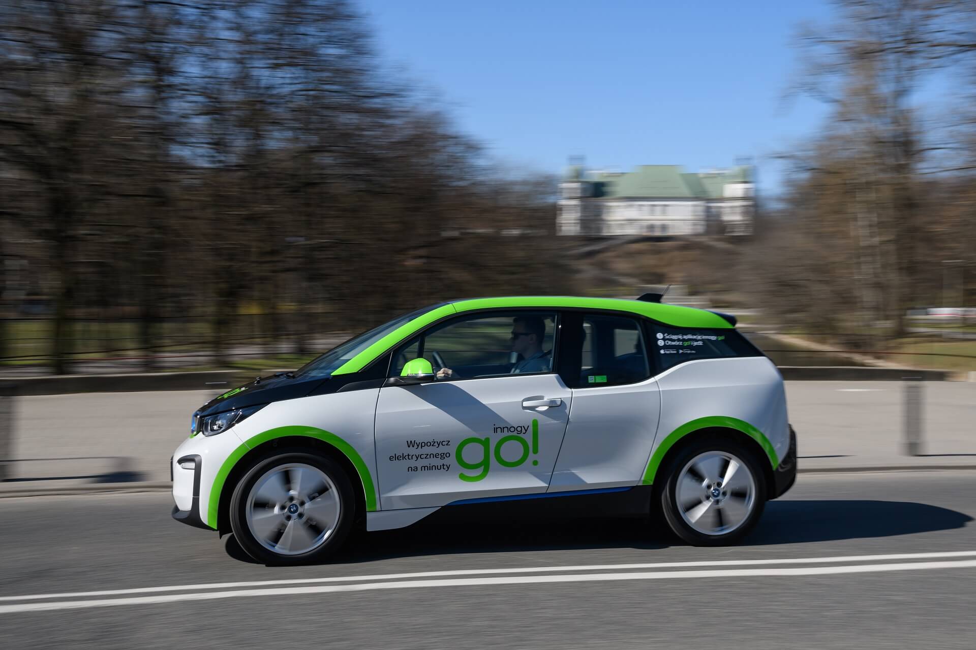 500 электромобилей BMW i3 стали доступны для каршеринга в Варшаве 500 электромобилей BMW i3 стали доступны для каршеринга в Варшаве