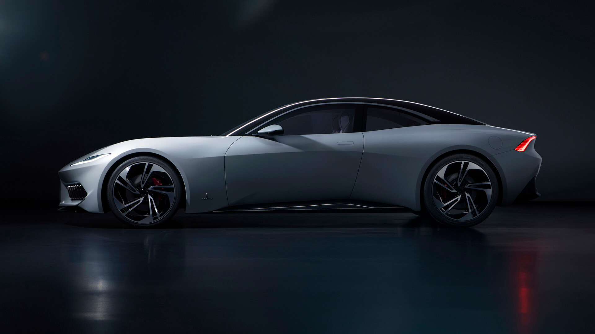Плагин-гибрид Karma Pininfarina GT Плагин-гибрид Karma Pininfarina GT